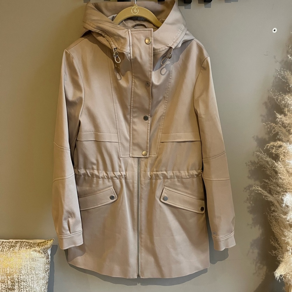 Soia & Kyo Women's Tan Hooded Jacket new without tags